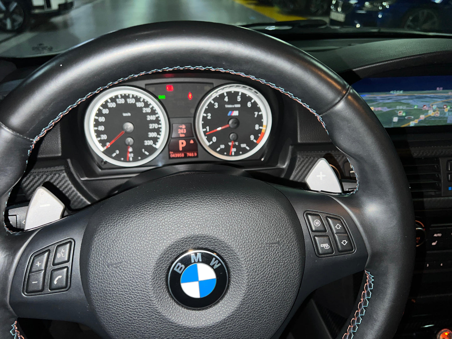 BMW E92 M3 | 43.958 km | Mineralweiß | DKG | Coupé