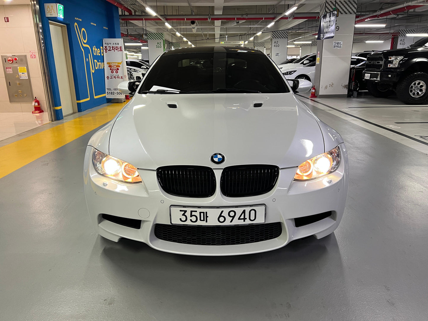 BMW E92 M3 | 43.958 km | Mineralweiß | DKG | Coupé