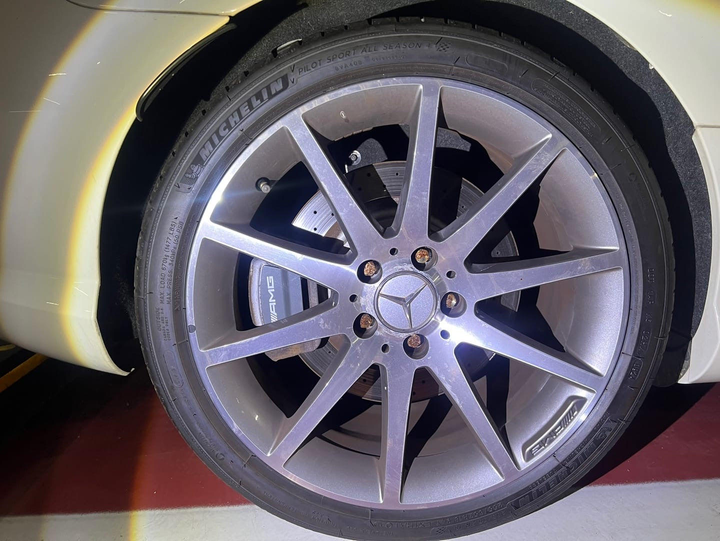 Mercedes-Benz SLK 55 AMG (R172) | 65.989 km | Calcitweiß | AMG SPEEDSHIFT PLUS 7G-TRONIC | Roadster | Südkorea