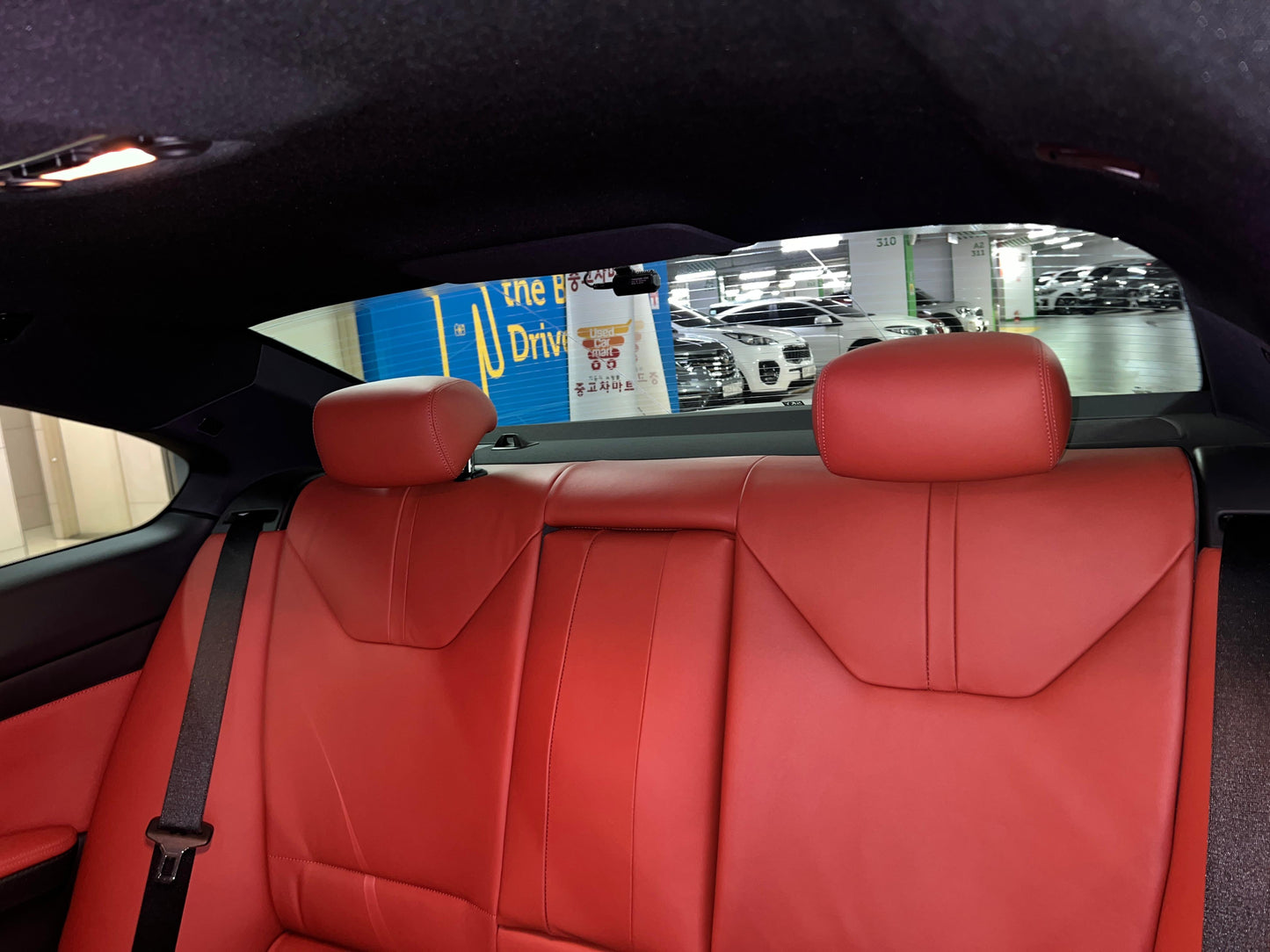 BMW E92 M3 | 43.958 km | Mineralweiß | DKG | Coupé