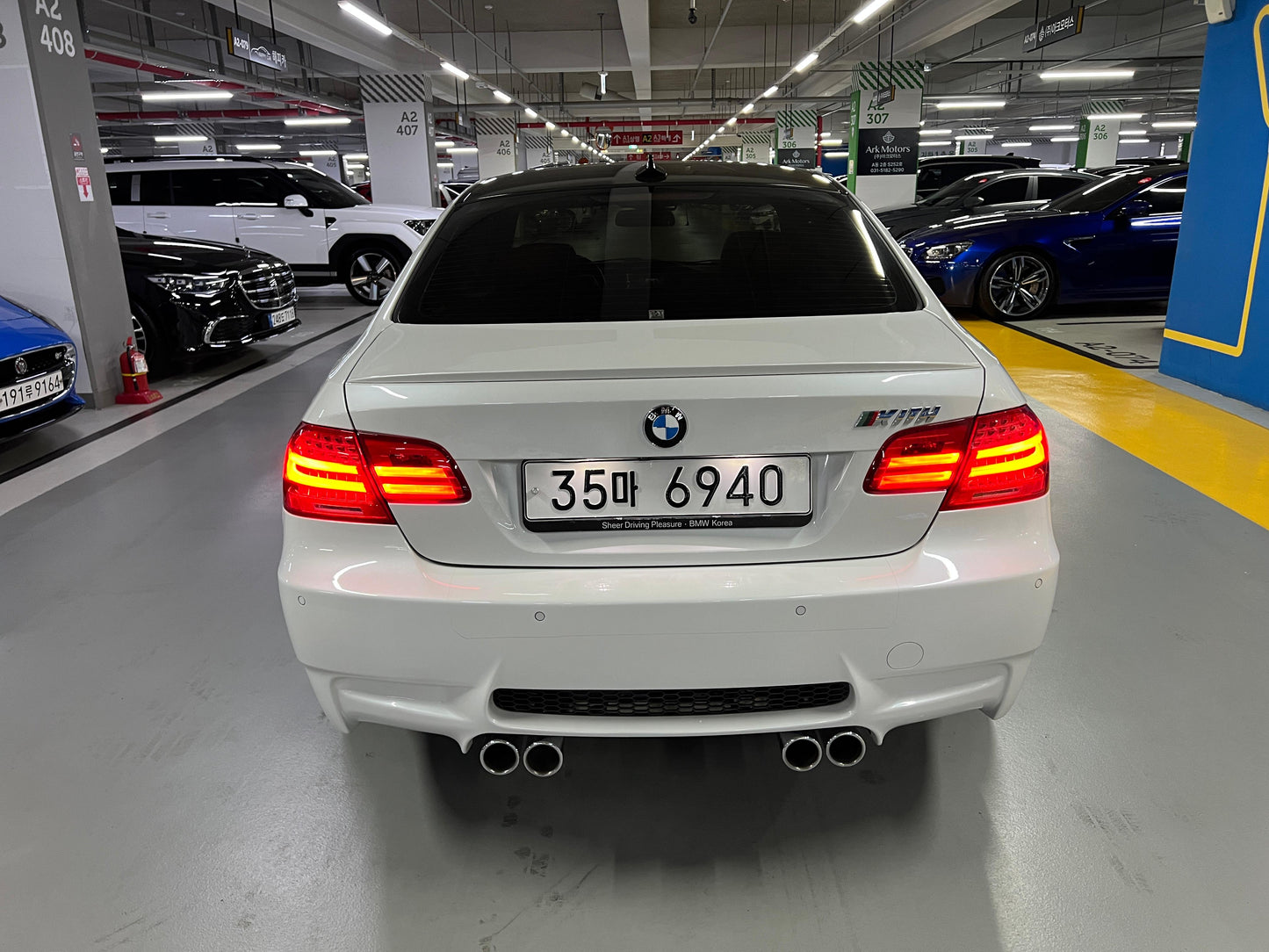 BMW E92 M3 | 43.958 km | Mineralweiß | DKG | Coupé