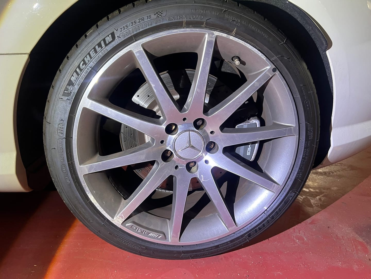 Mercedes-Benz SLK 55 AMG (R172) | 65.989 km | Calcitweiß | AMG SPEEDSHIFT PLUS 7G-TRONIC | Roadster | Südkorea