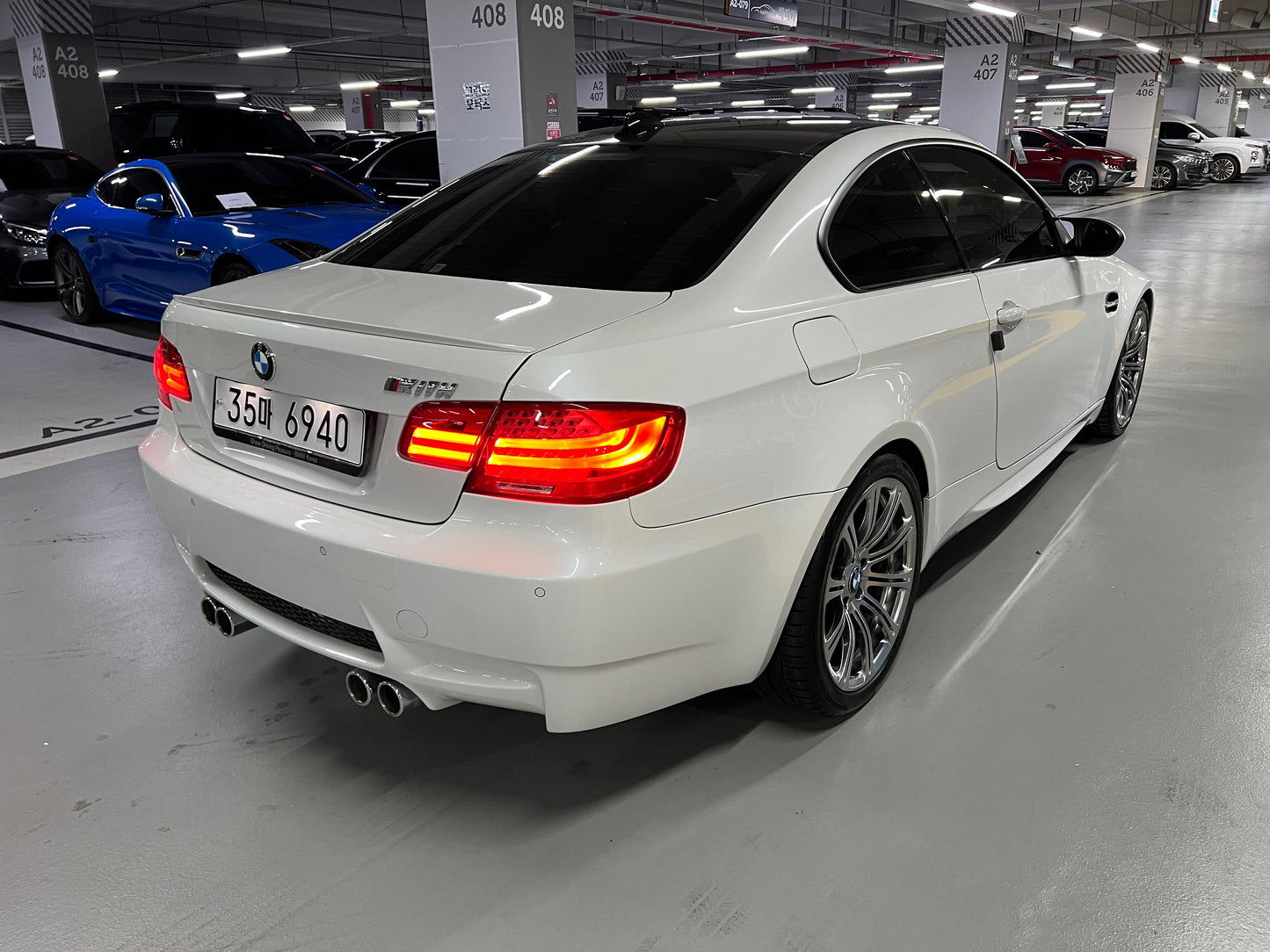BMW E92 M3 | 43.958 km | Mineralweiß | DKG | Coupé